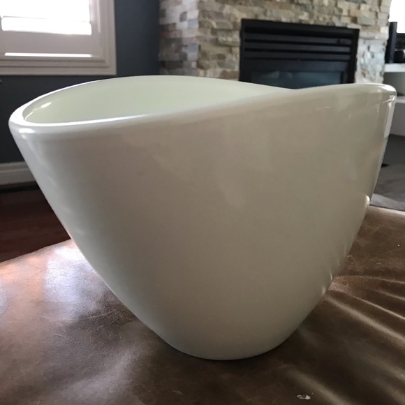 Retro-Modern Look Bowl - Picture 6 of 6
